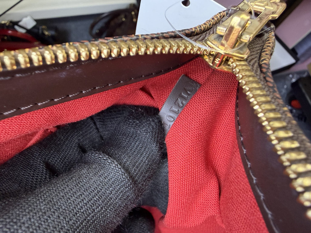Louis Vuitton Verona PM - Damier Ebene detail view 6