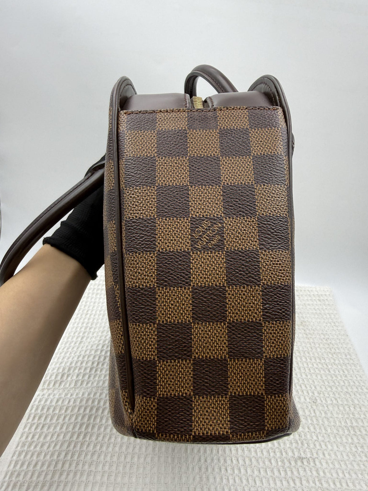 Louis Vuitton Alma PM - Damier Ebene detail view 4