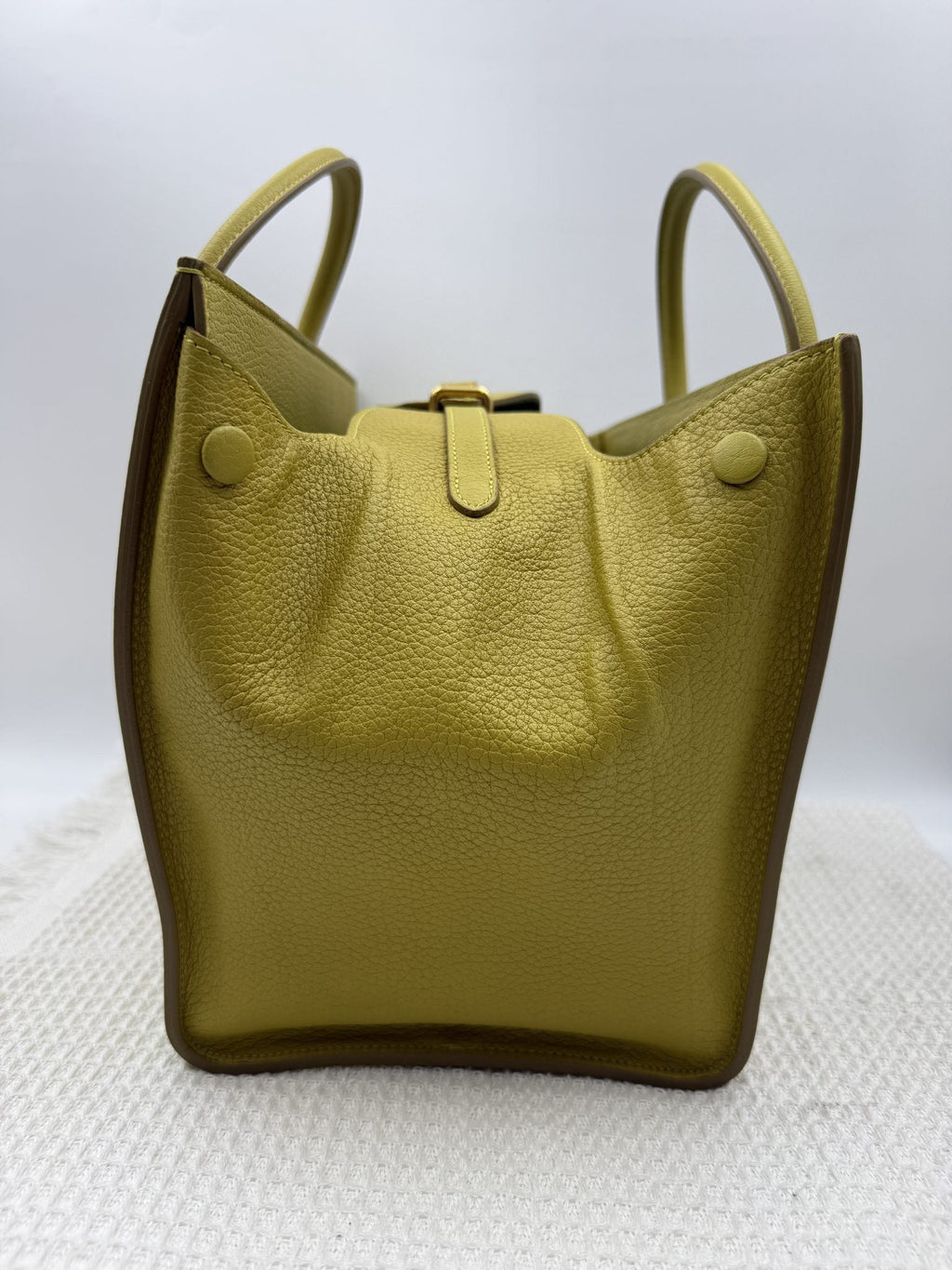 Celine Cabas Phantom Tote - Yellow Pebbled Leather detail view 5