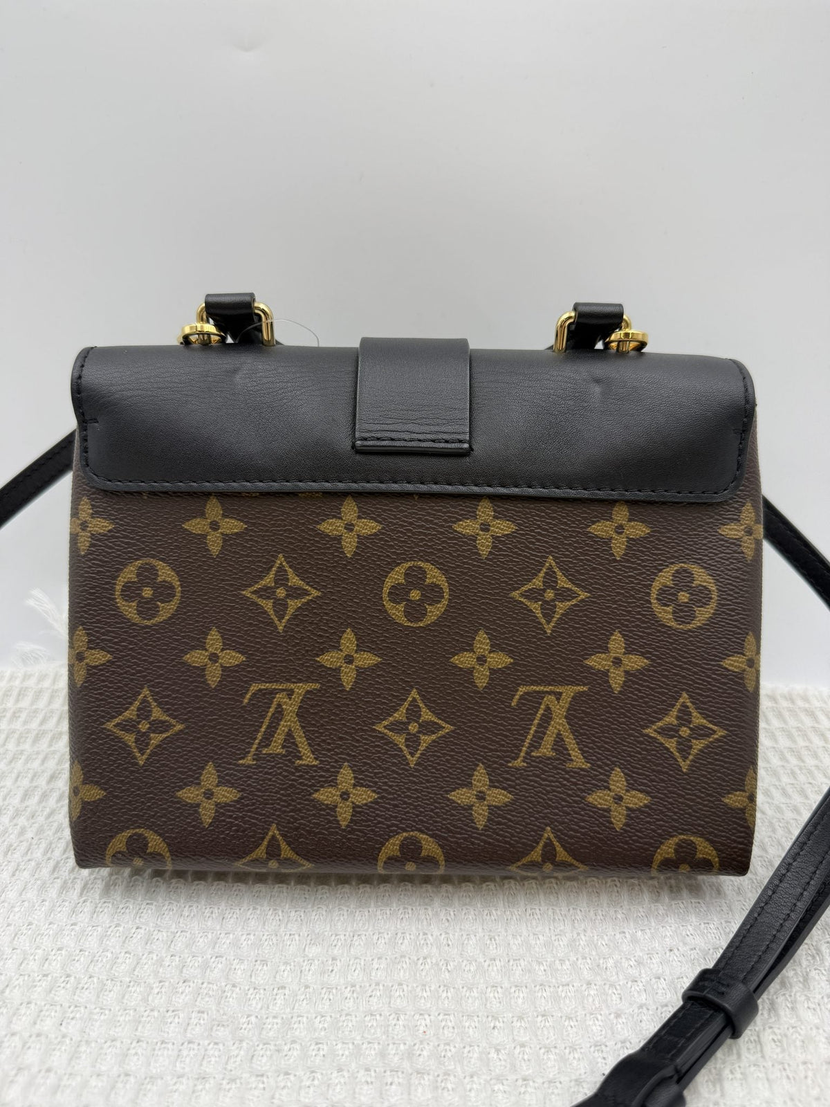 Louis Vuitton Locky BB - Monogram and Black detail view 2