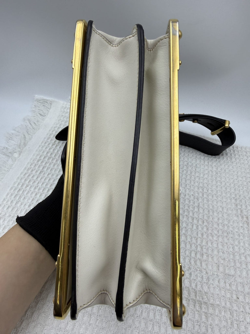 Prada Cahier - White and Black Leather detail view 3