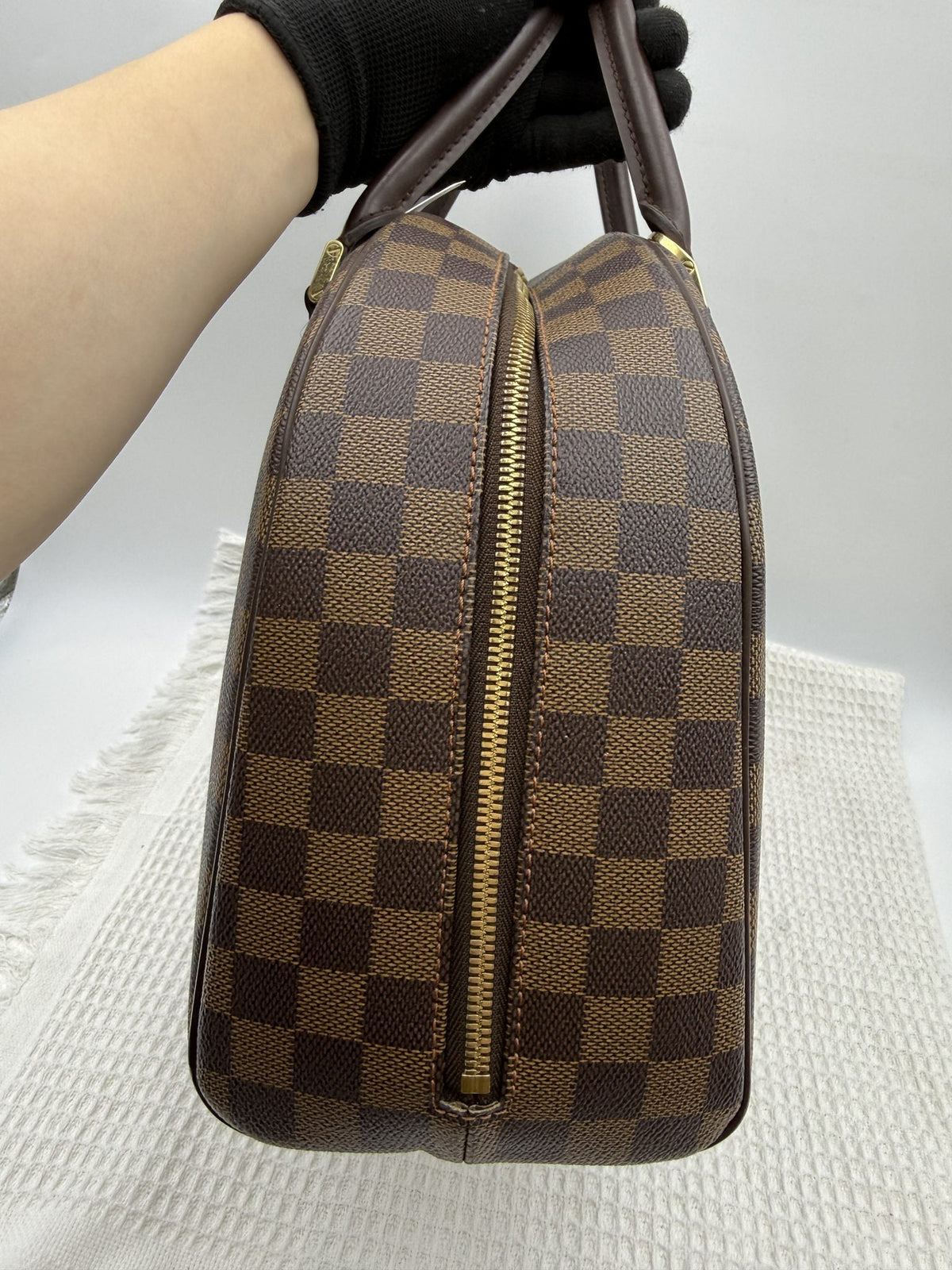 Louis Vuitton Verona PM - Damier Ebene detail view 4