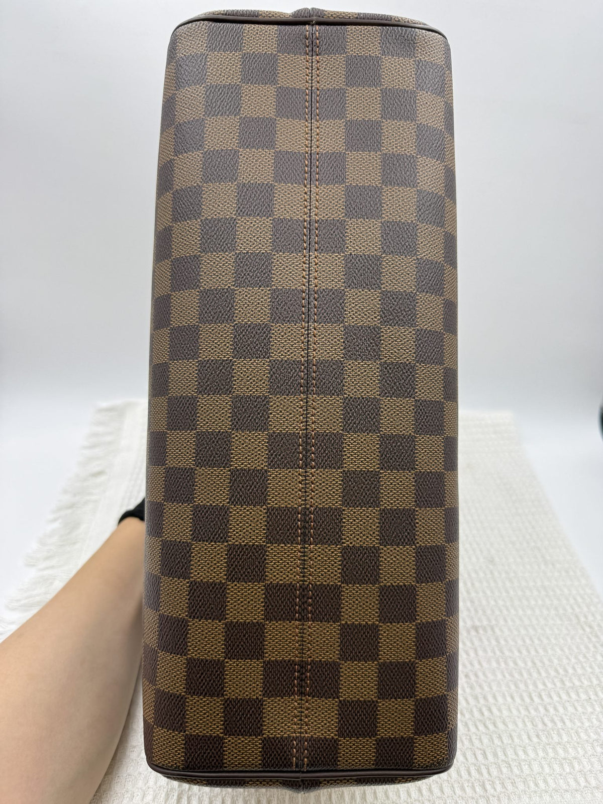 Louis Vuitton Verona PM - Damier Ebene detail view 5
