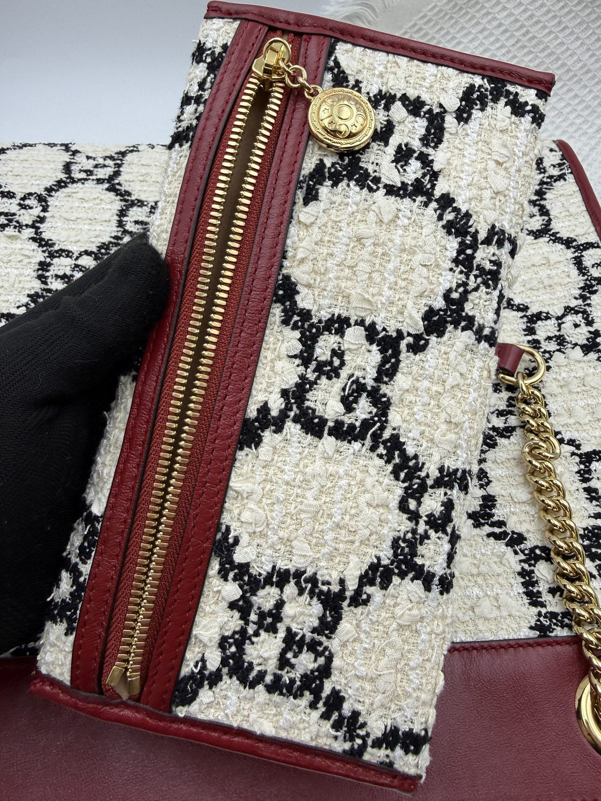 Gucci Rajah Tiger Head Tote - Burgundy, Ivory and Black detail view 8