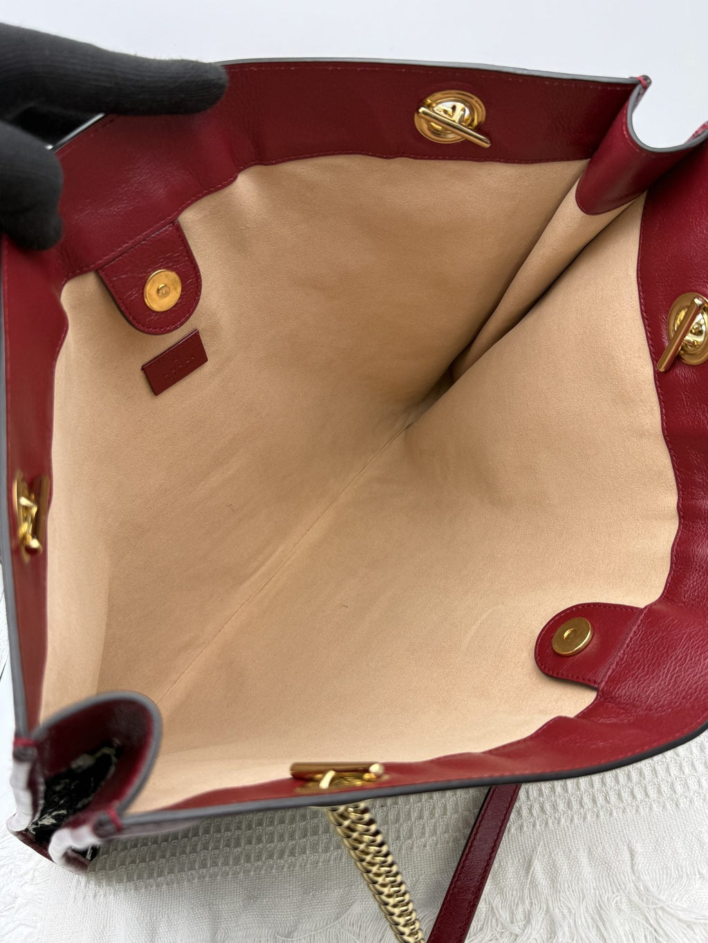 Gucci Rajah Tiger Head Tote - Burgundy and Black detail view 5