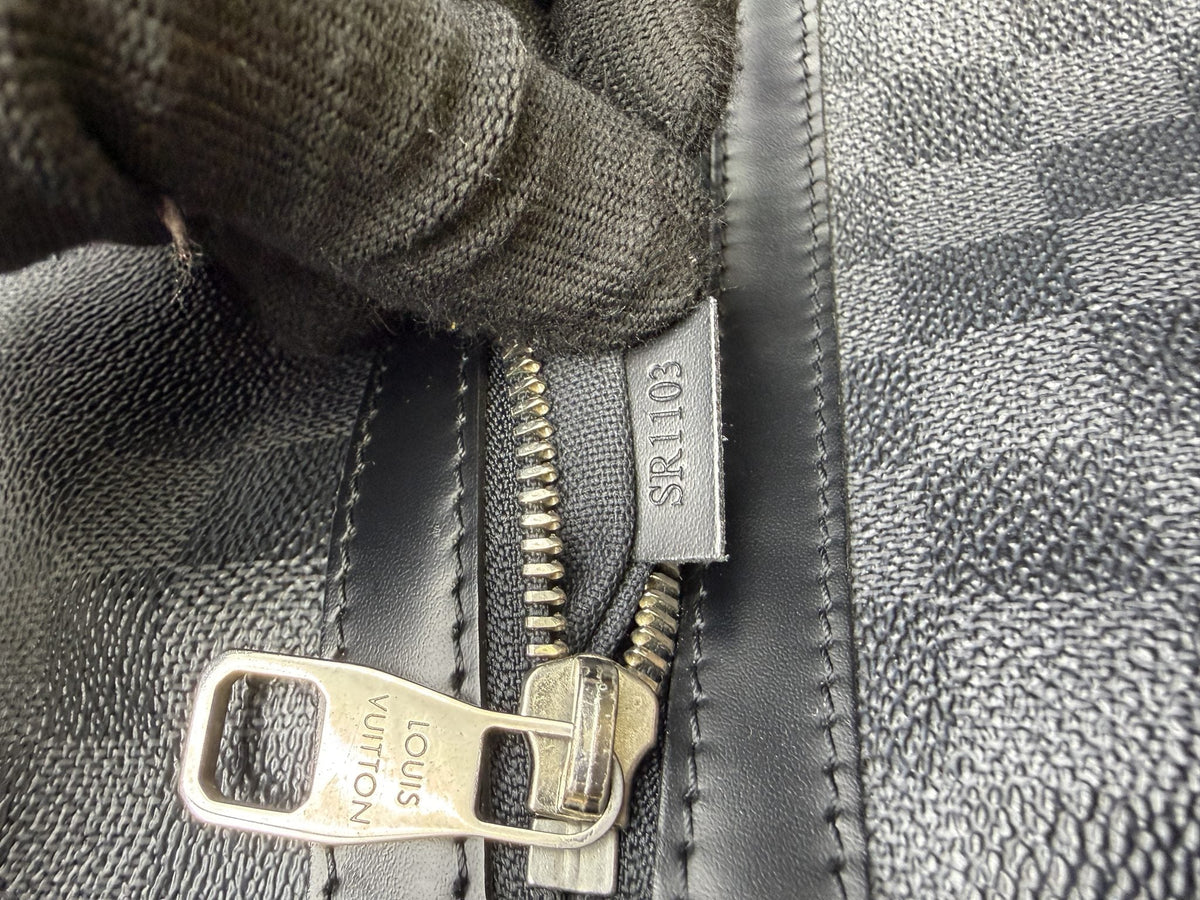Louis Vuitton Mick MM - Damier Graphite detail view 7
