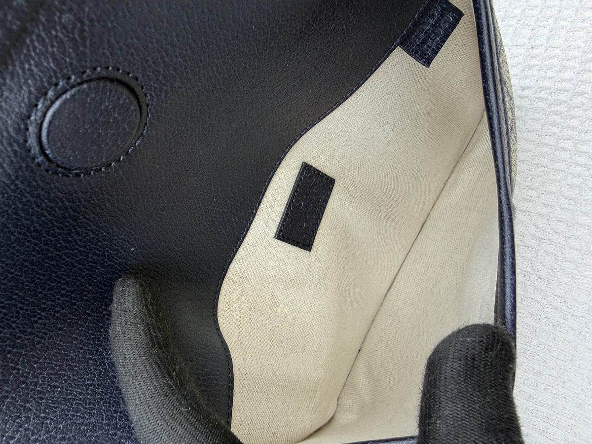 Gucci Ophidia - GG Supreme with Web Stripe detail view 6