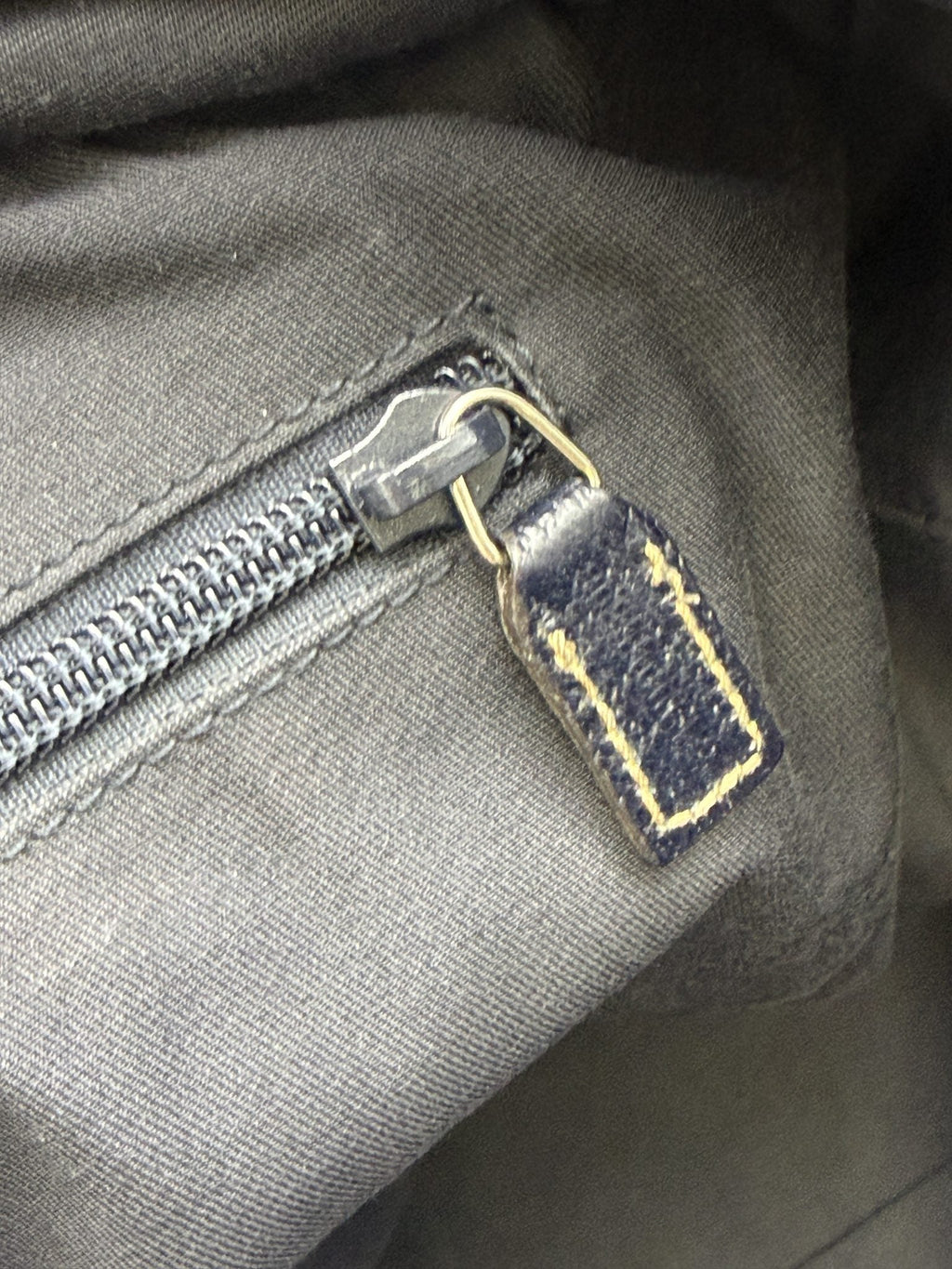 Gucci Web GG Canvas Tote - Beige and Brown detail view 10
