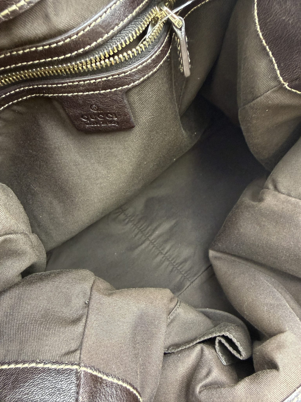 Gucci GG Supreme Scarf-Handle Tote detail view 5