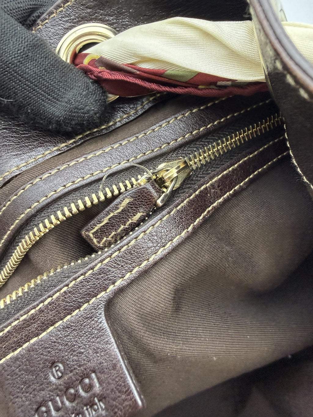 Gucci GG Supreme Scarf-Handle Tote detail view 8