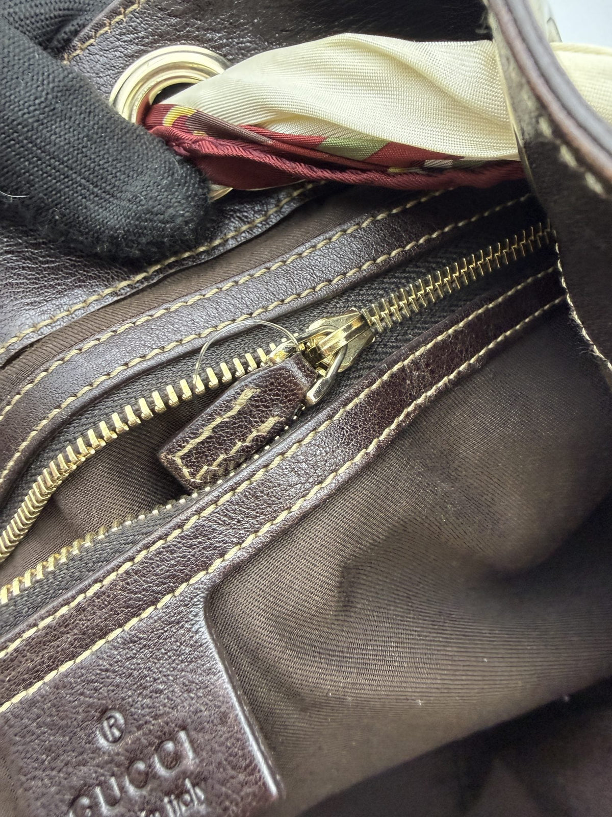 Gucci GG Supreme Scarf-Handle Tote detail view 8