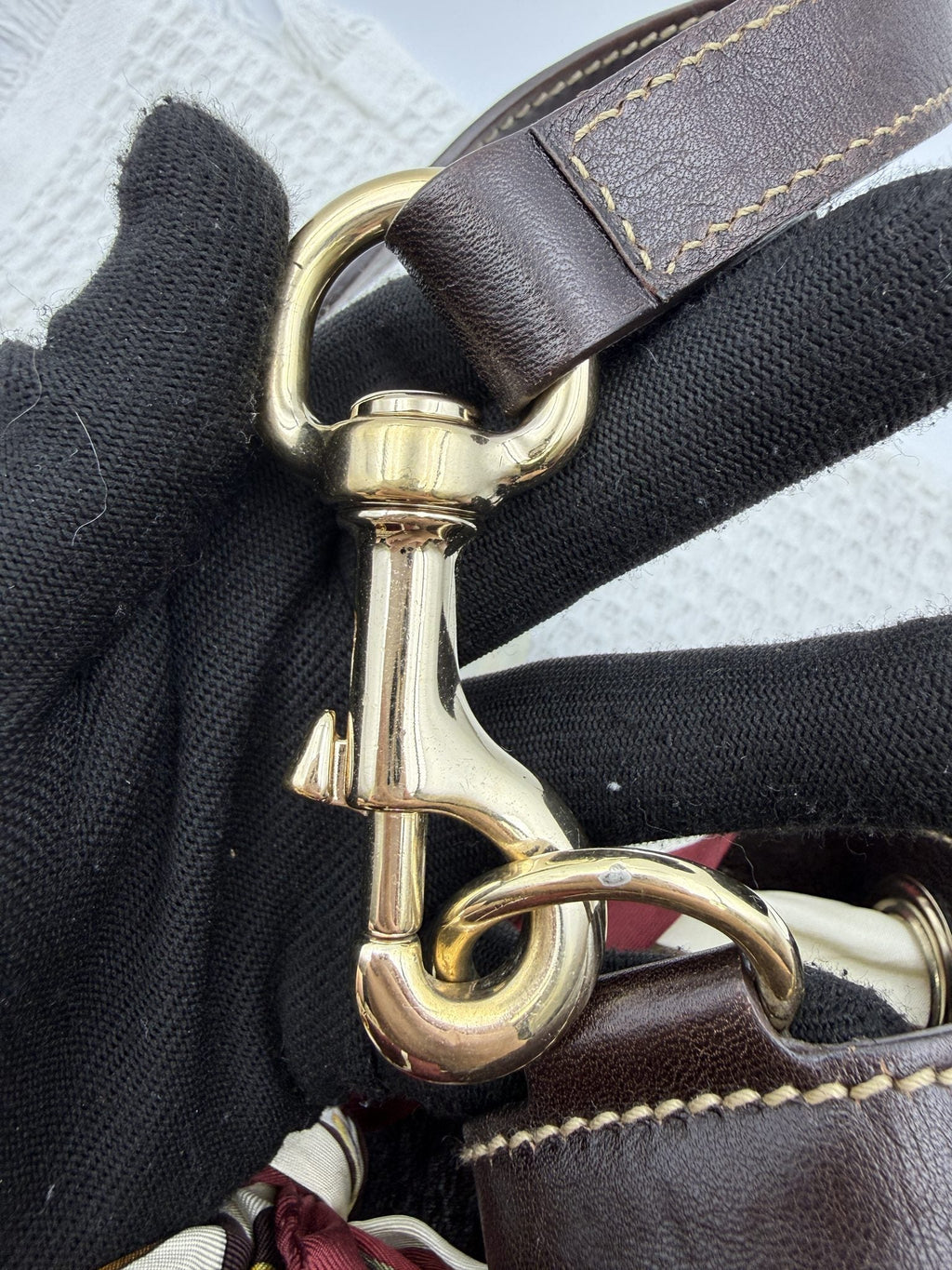 Gucci GG Supreme Scarf-Handle Tote detail view 10