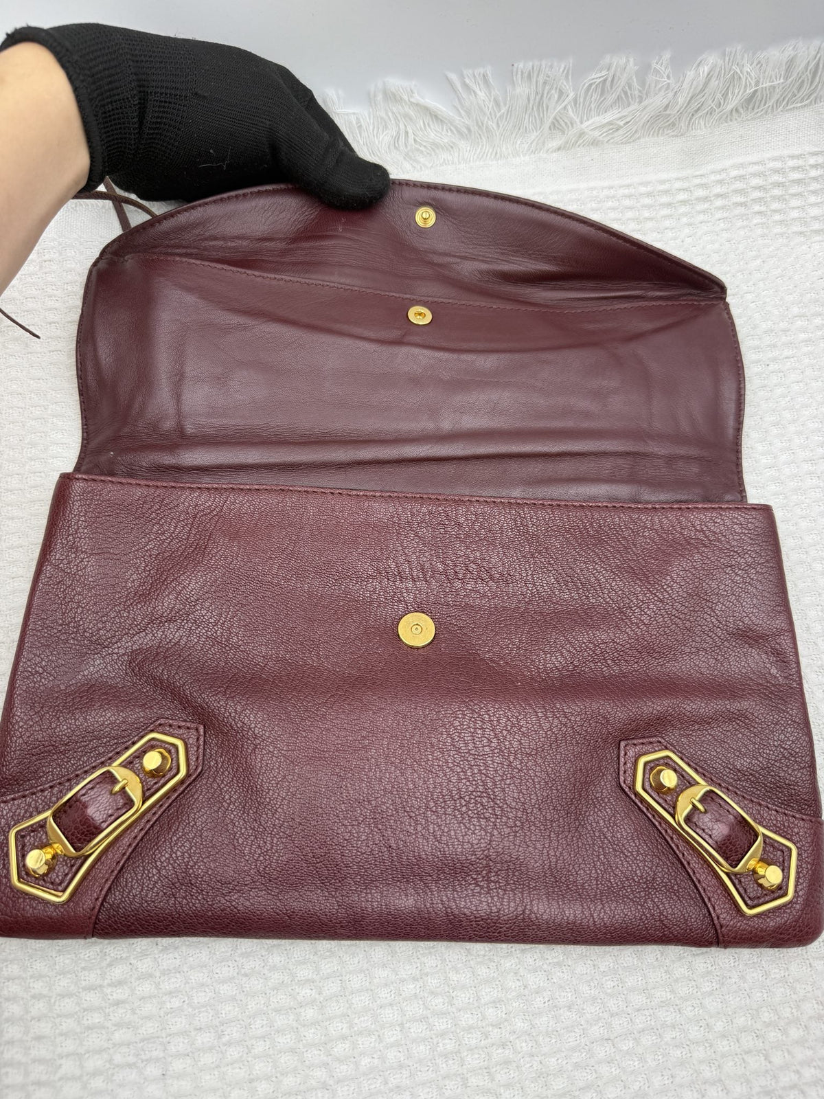 Balenciaga Giant Envelope Clutch - Burgundy Leather detail view 4