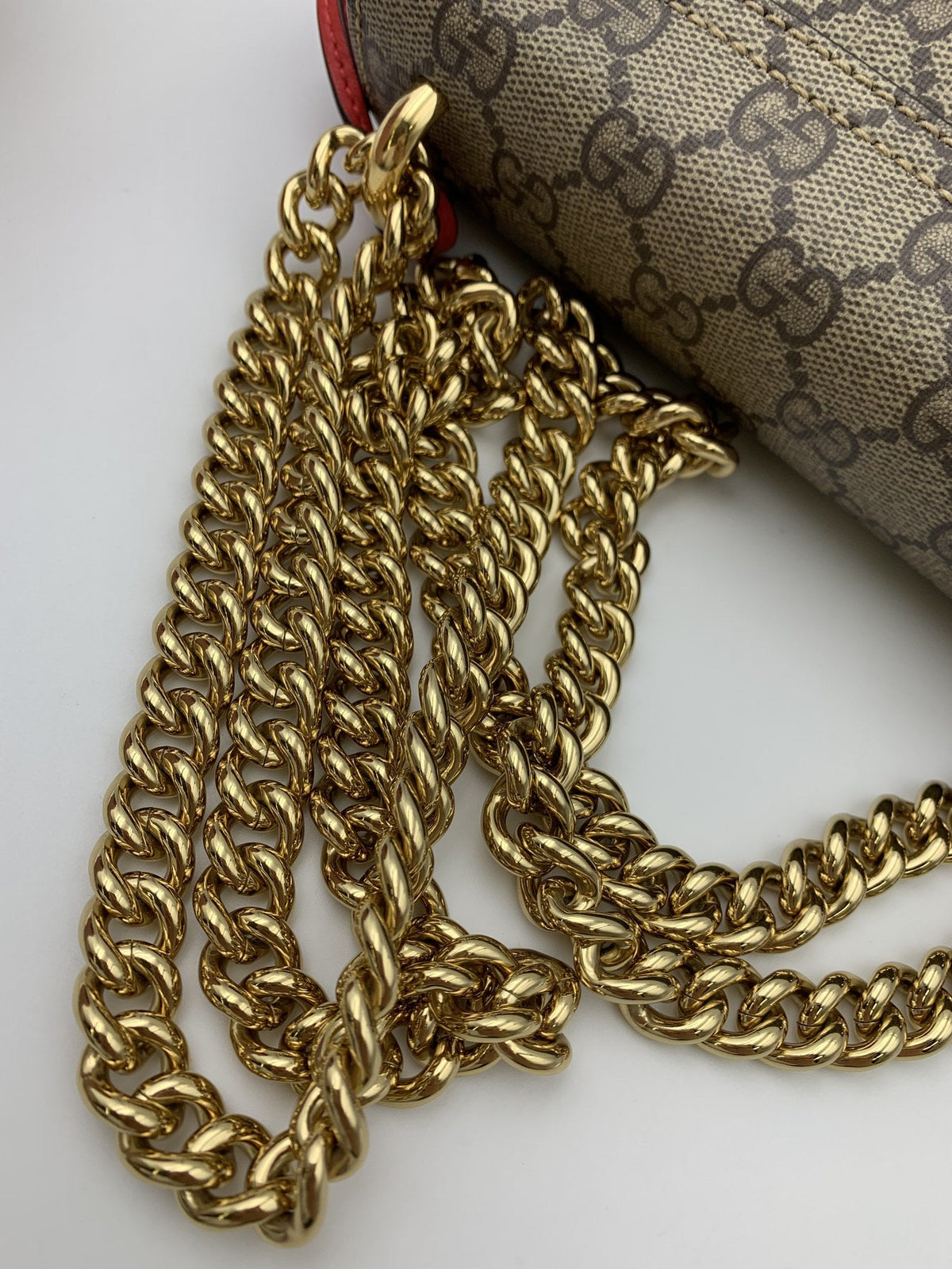 Gucci Padlock Chain Shoulder Bag – Beige - view 2