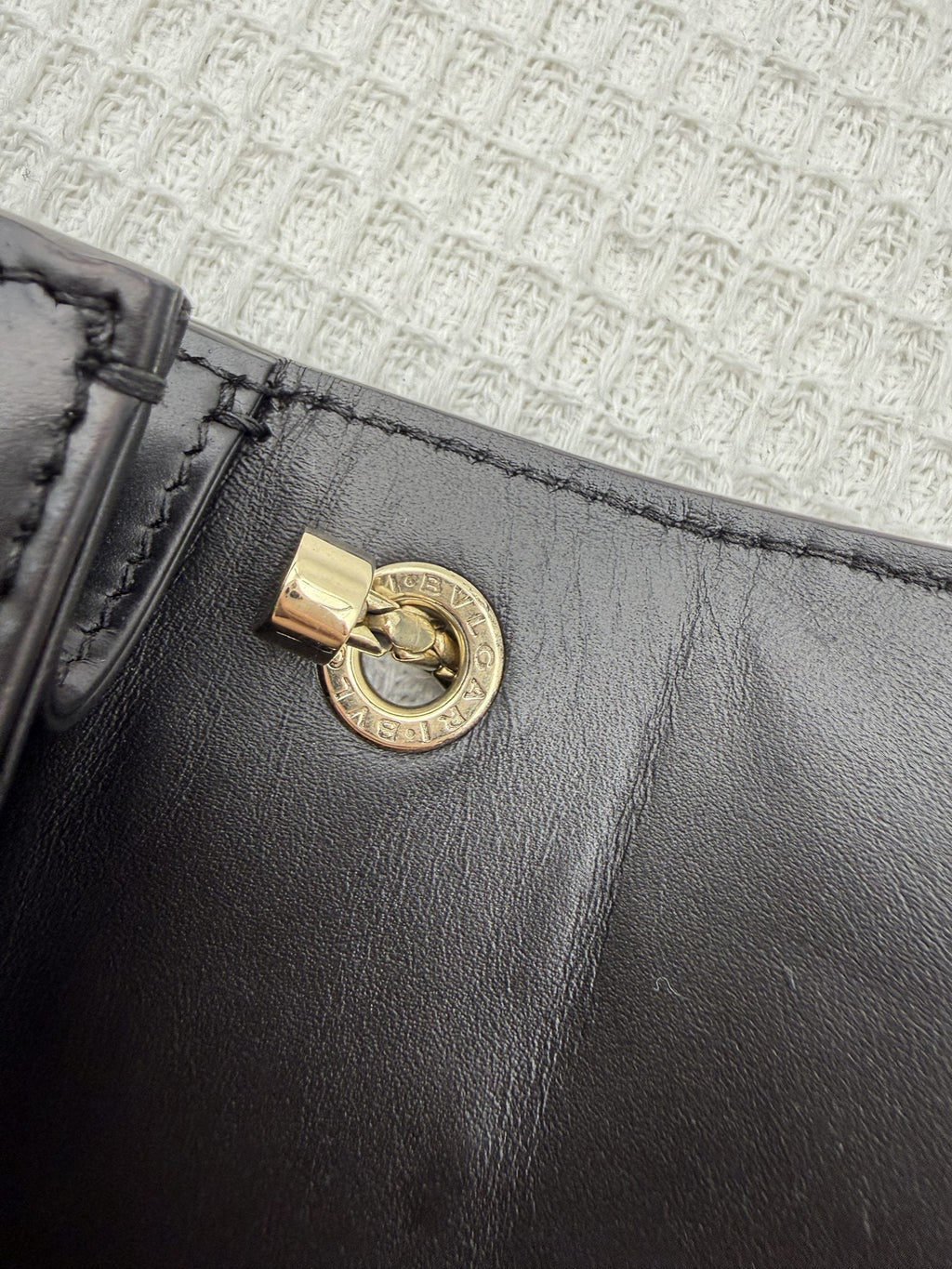 Bvlgari Serpenti Forever - Black Leather detail view 8