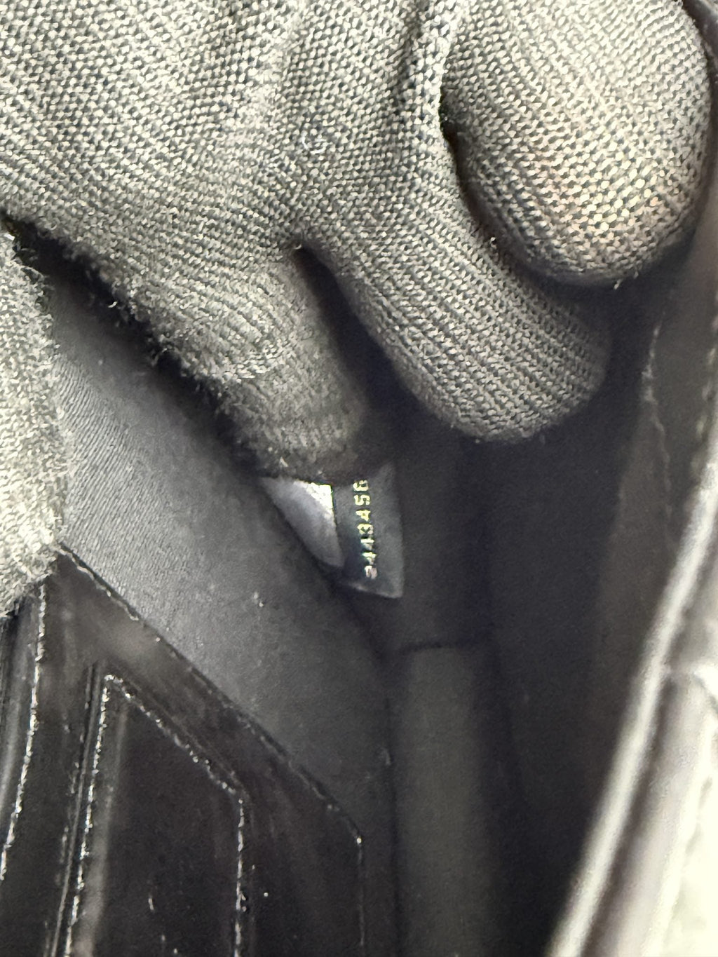 Bvlgari Serpenti Forever - Black Leather detail view 9