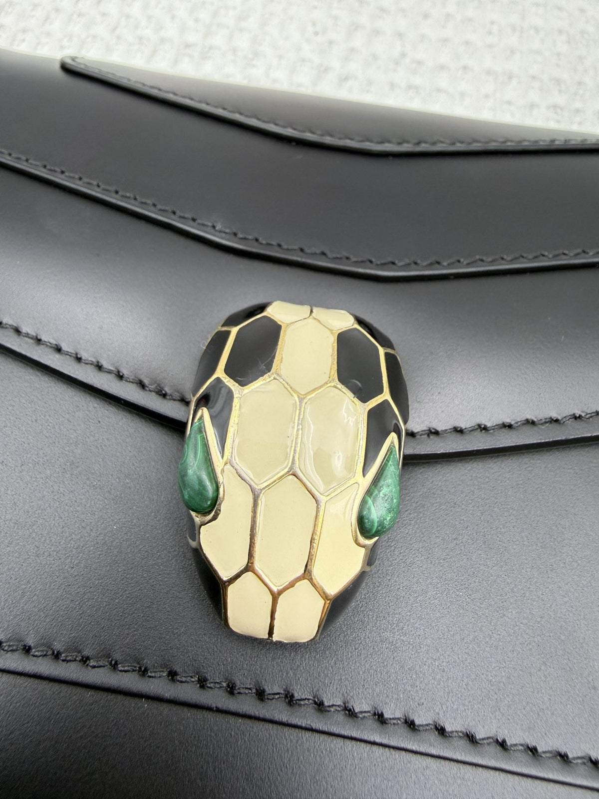 Bvlgari Serpenti Forever - Black Leather detail view 4