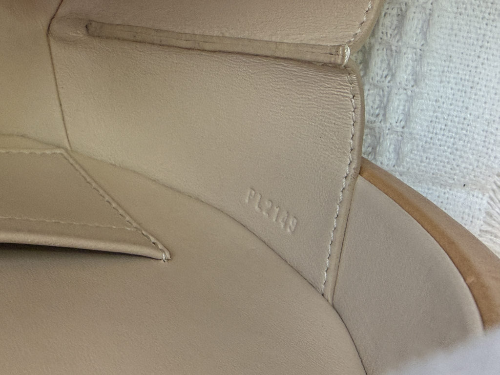 Louis Vuitton Petite Boîte Chapeau - Monogram detail view 7