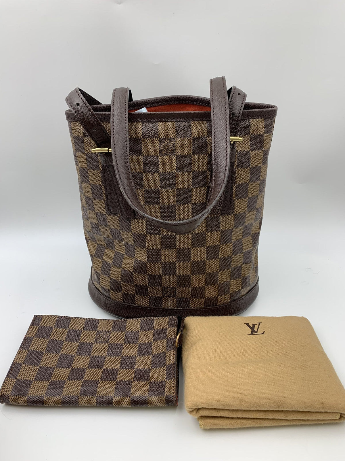 Louis Vuitton Damier Ebene Marais Bucket Shoulder Bag - view 3