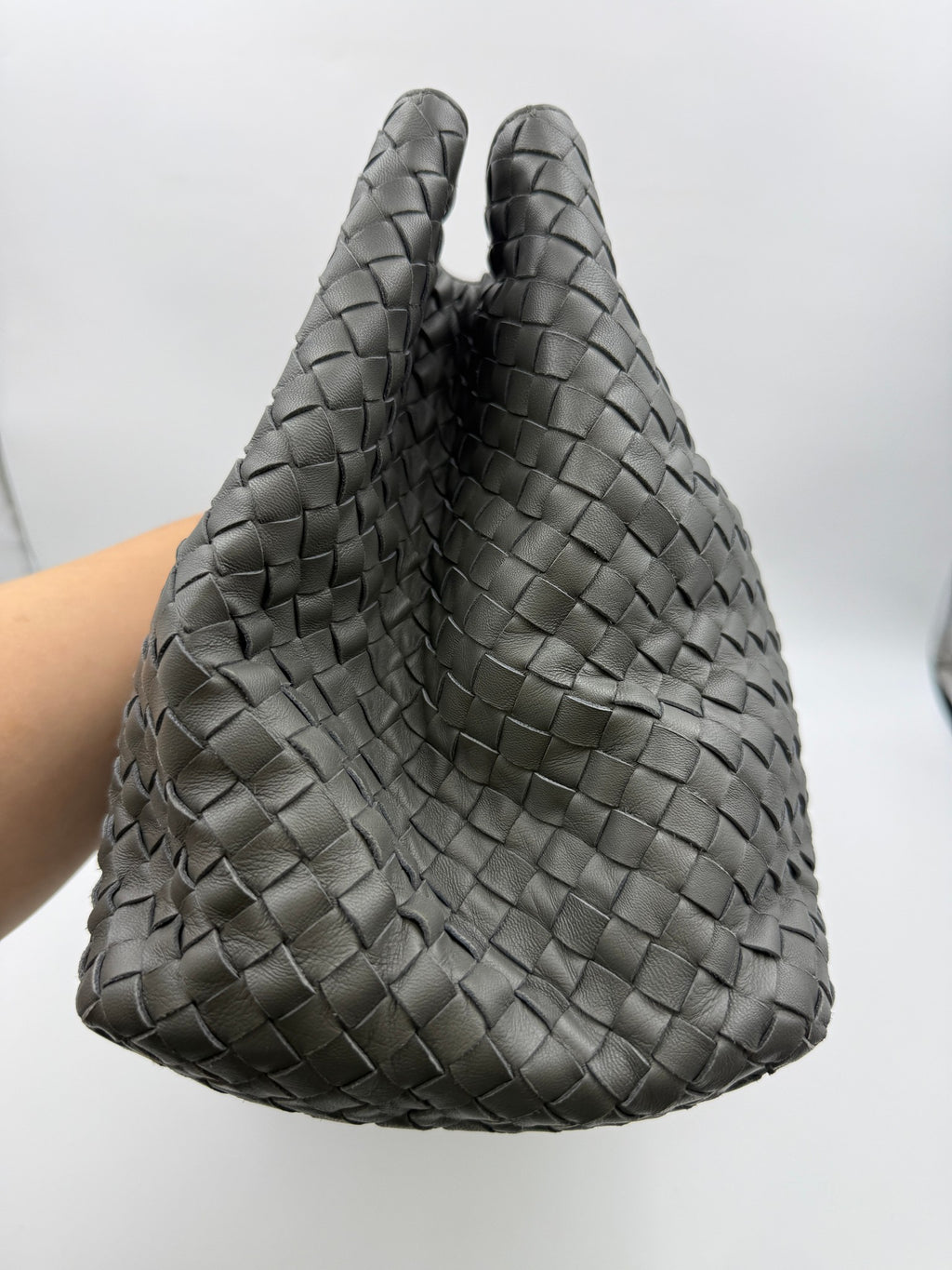 Bottega Veneta Intrecciato Chain Tote, Gray, stock 0197151 – left side