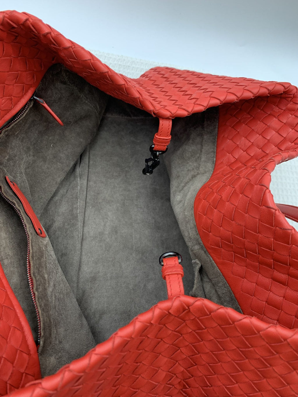 Bottega Veneta Intrecciato Red Leather Tote Bag - view 6 - item 0073103