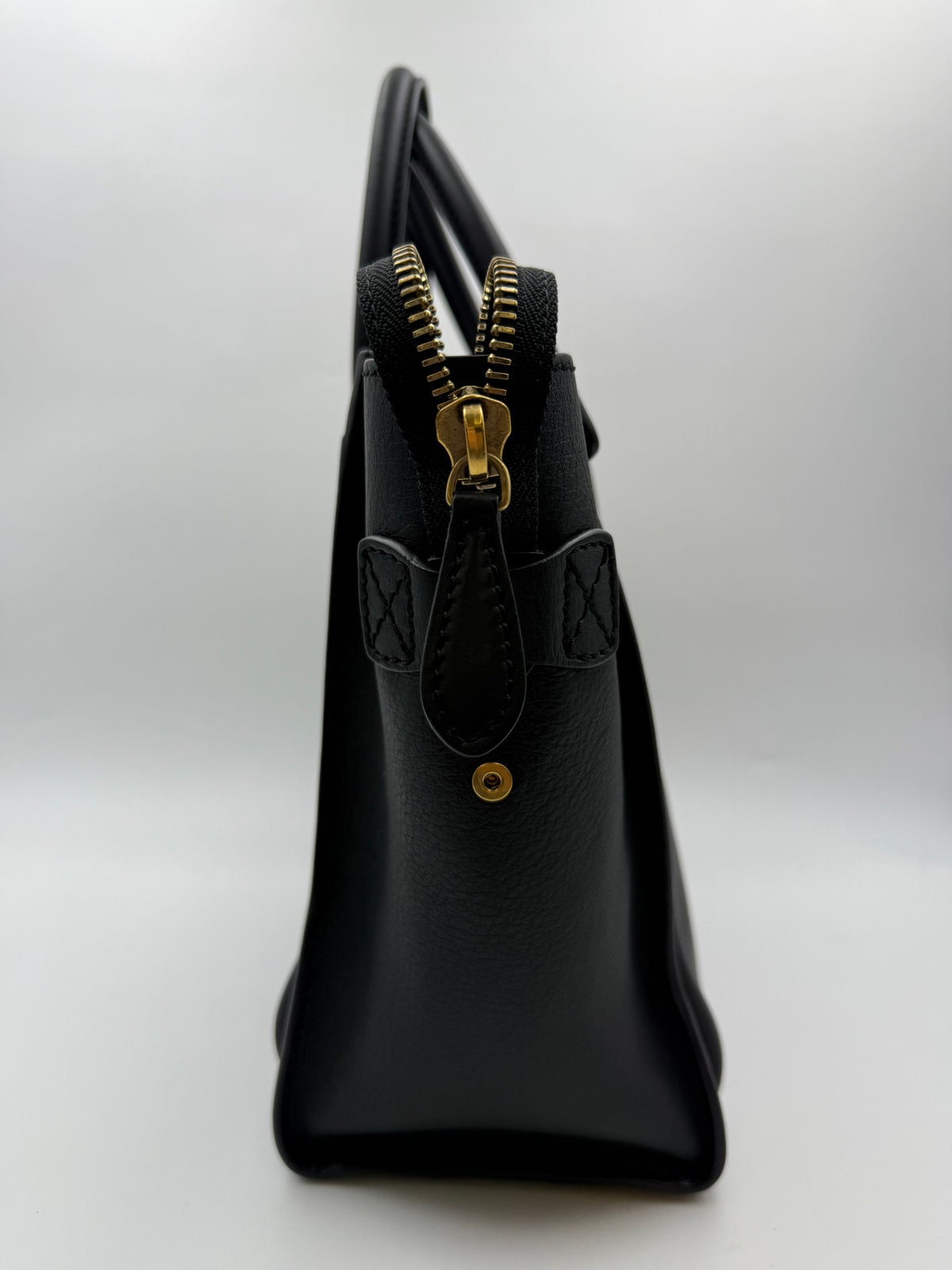 Celine Luggage Tote, Black, stock 0381081 – left side