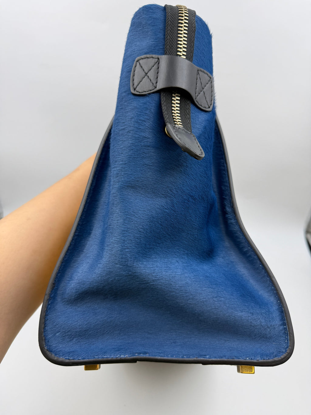 Celine Luggage Tote, Yellow, navy and black, stock 0271128 – left suede side