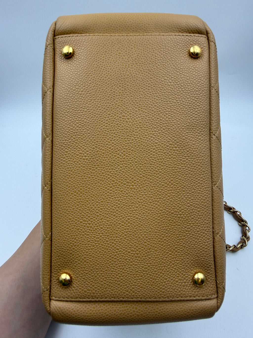 Chanel Petit Timeless Tote, Beige, stock 0271099 – base
