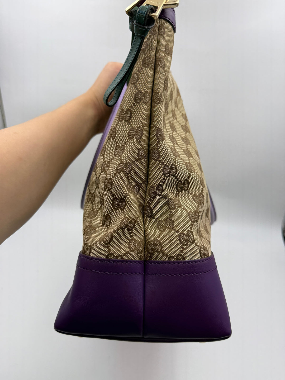 Gucci GG Canvas Tote, Beige and purple, stock 0284004 – left side