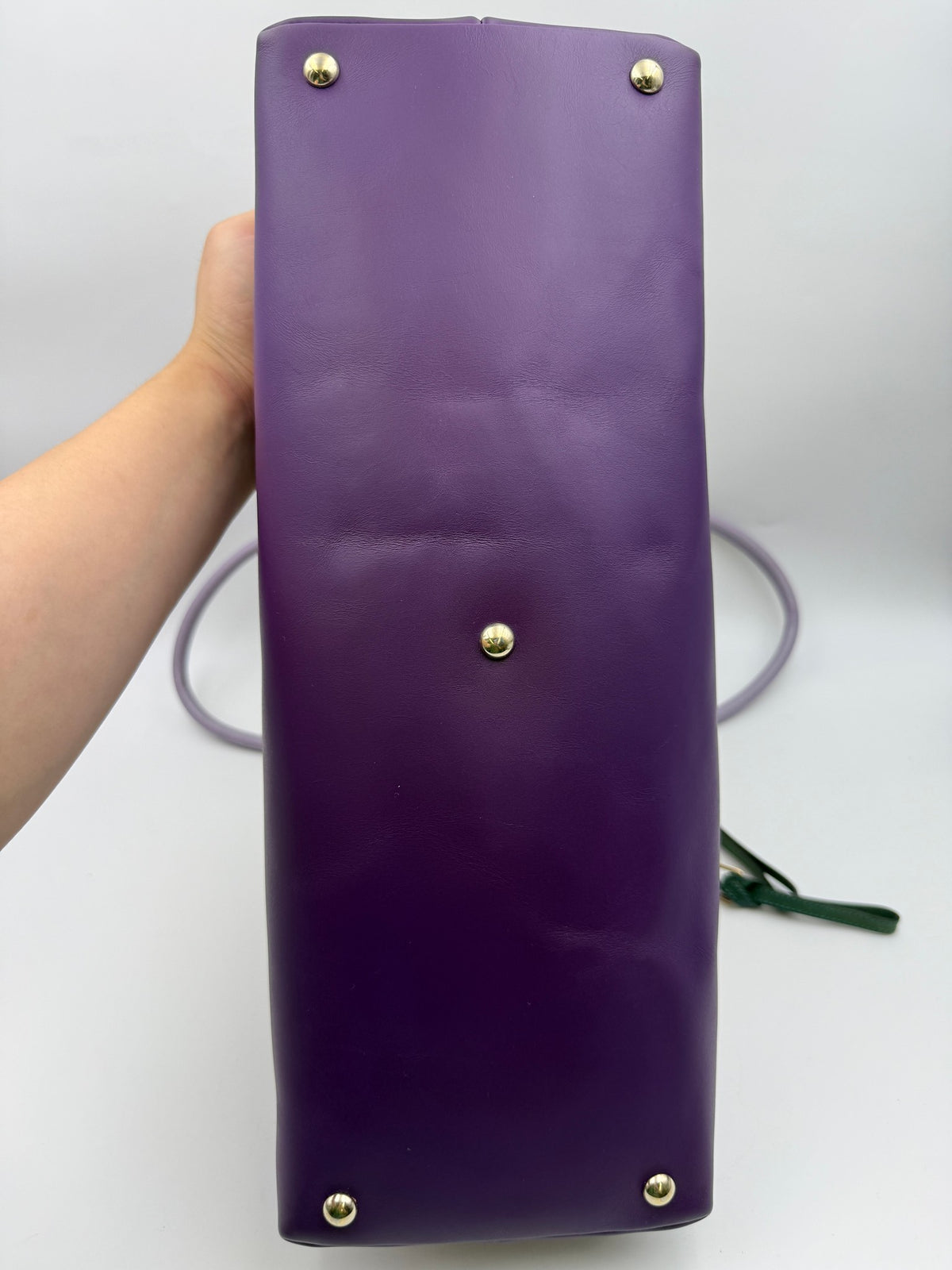 Gucci GG Canvas Tote, Beige and purple, stock 0284004 – base