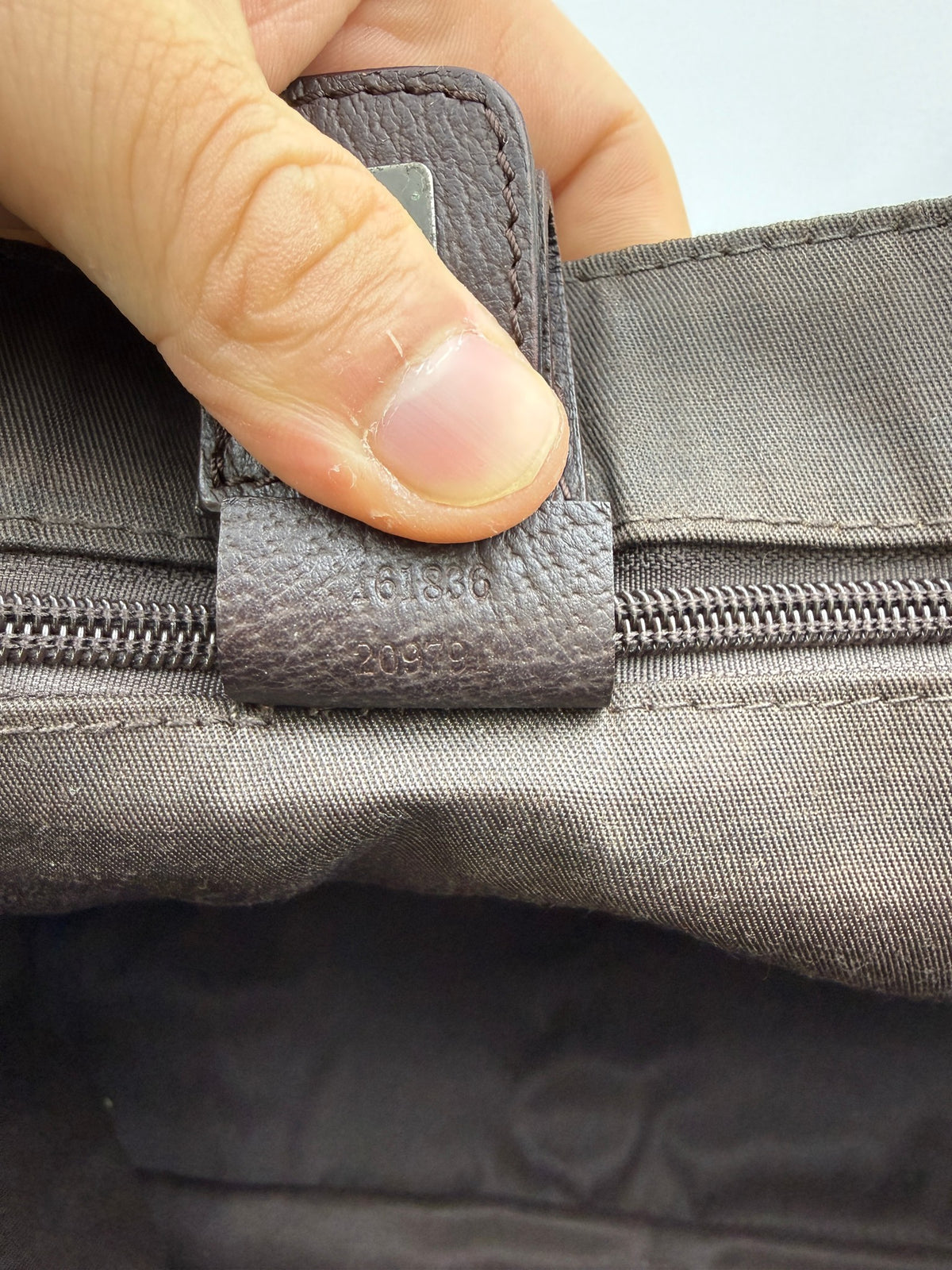 Gucci GG Canvas Web Tote, Beige, brown, green and red, stock 0197138 – interior label reverse