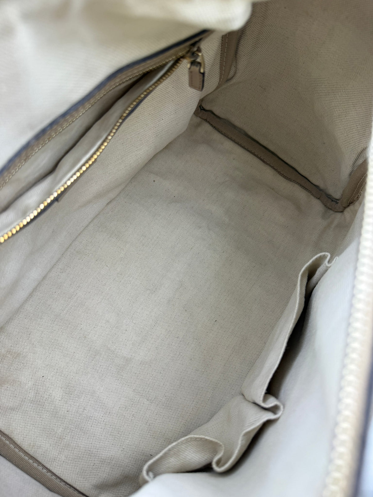 Gucci Microguccissima Boston Bag, Beige, stock 0197154 – interior