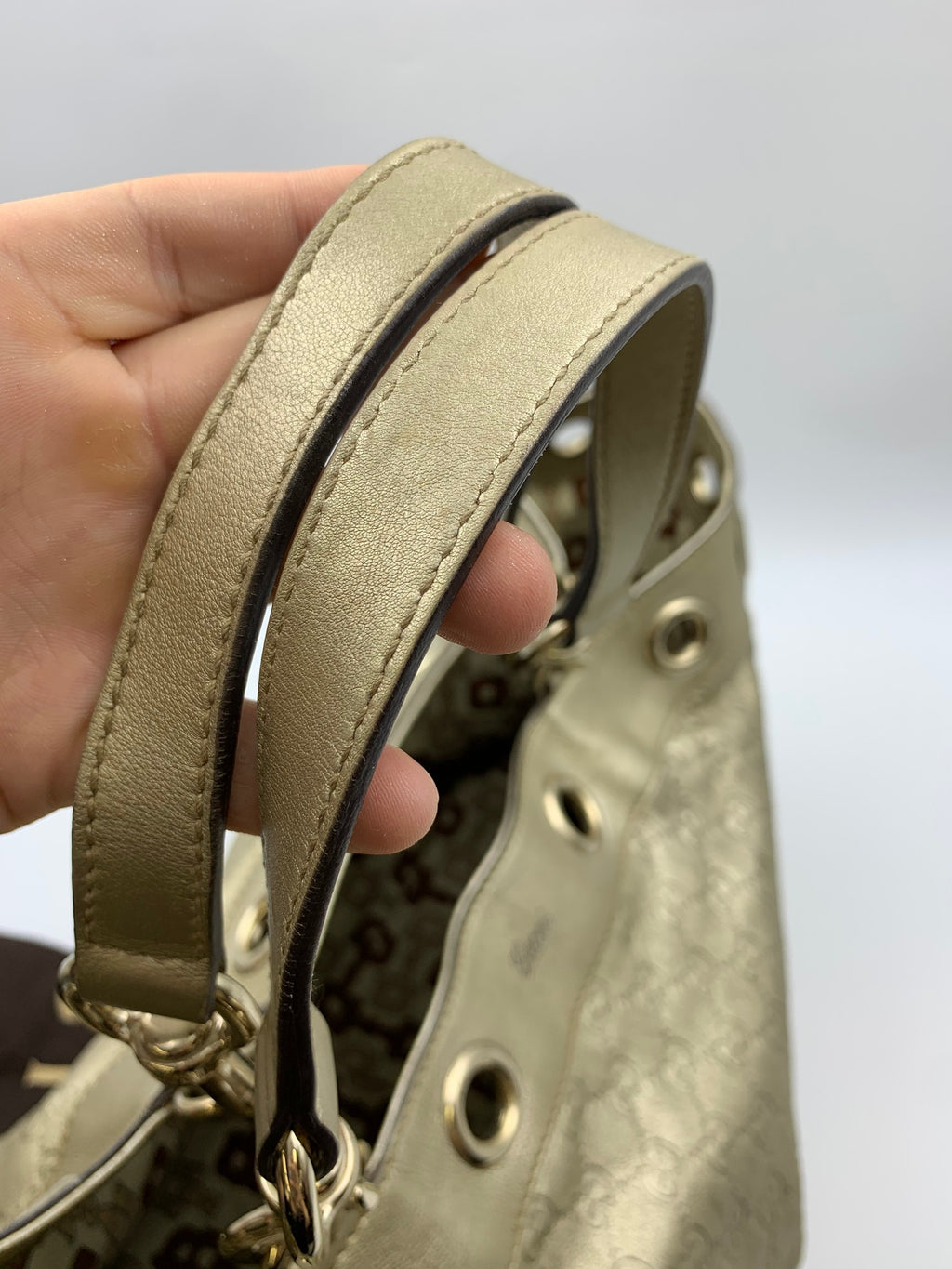Gucci Positano Guccissima Tote, Metallic gold, stock 0197123 – handle edge wear