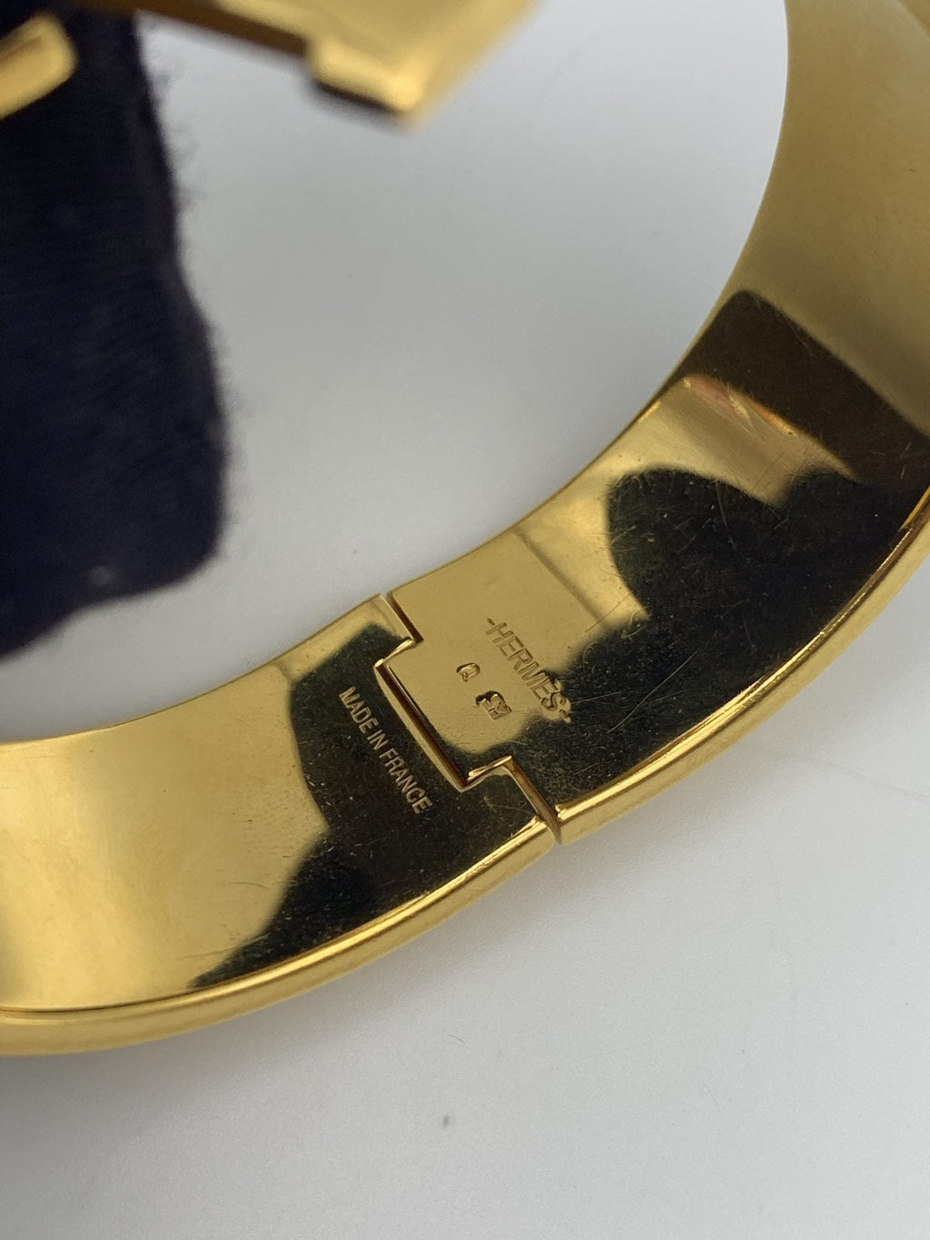 Hermes Clic H Black Enamel Gold-Plated Bracelet PM - view 7 - item 0089017