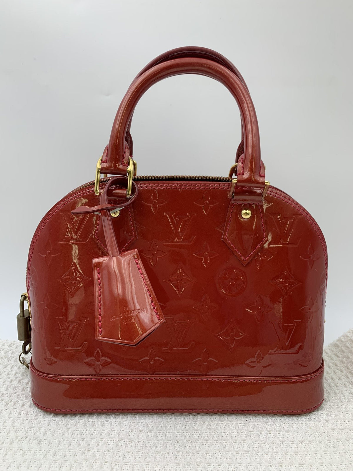 Louis Vuitton Alma BB Red Monogram Vernis Bag - view 1 - item 0073189