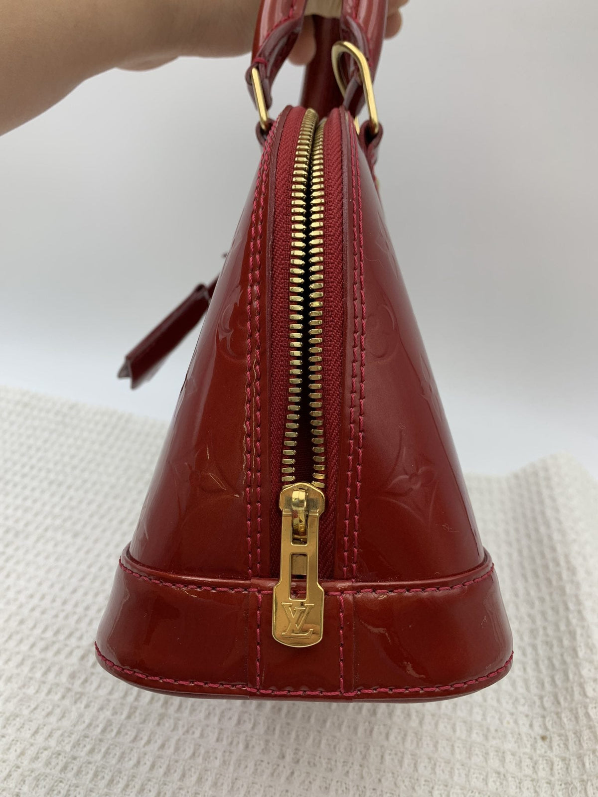 Louis Vuitton Alma BB Red Monogram Vernis Bag - view 2 - item 0073189