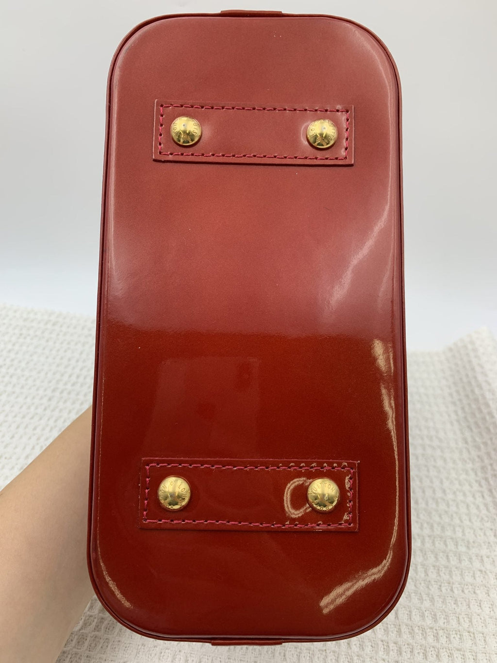 Louis Vuitton Alma BB Red Monogram Vernis Bag - view 4 - item 0073189