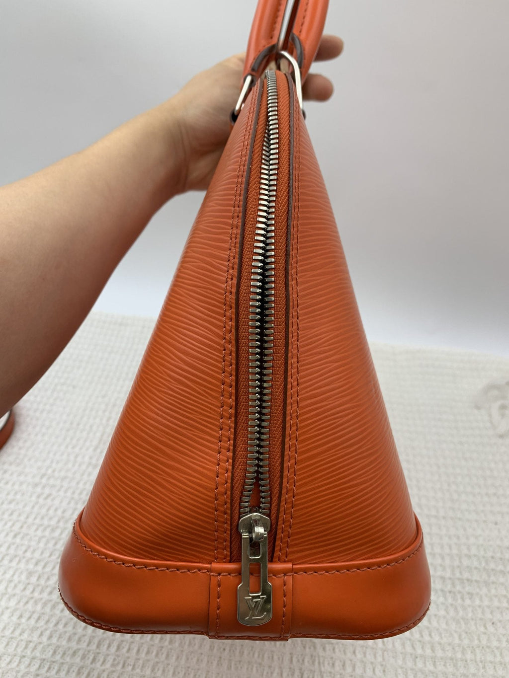 Louis Vuitton Alma PM Orange Epi Leather Bag - view 6 - item 0143103