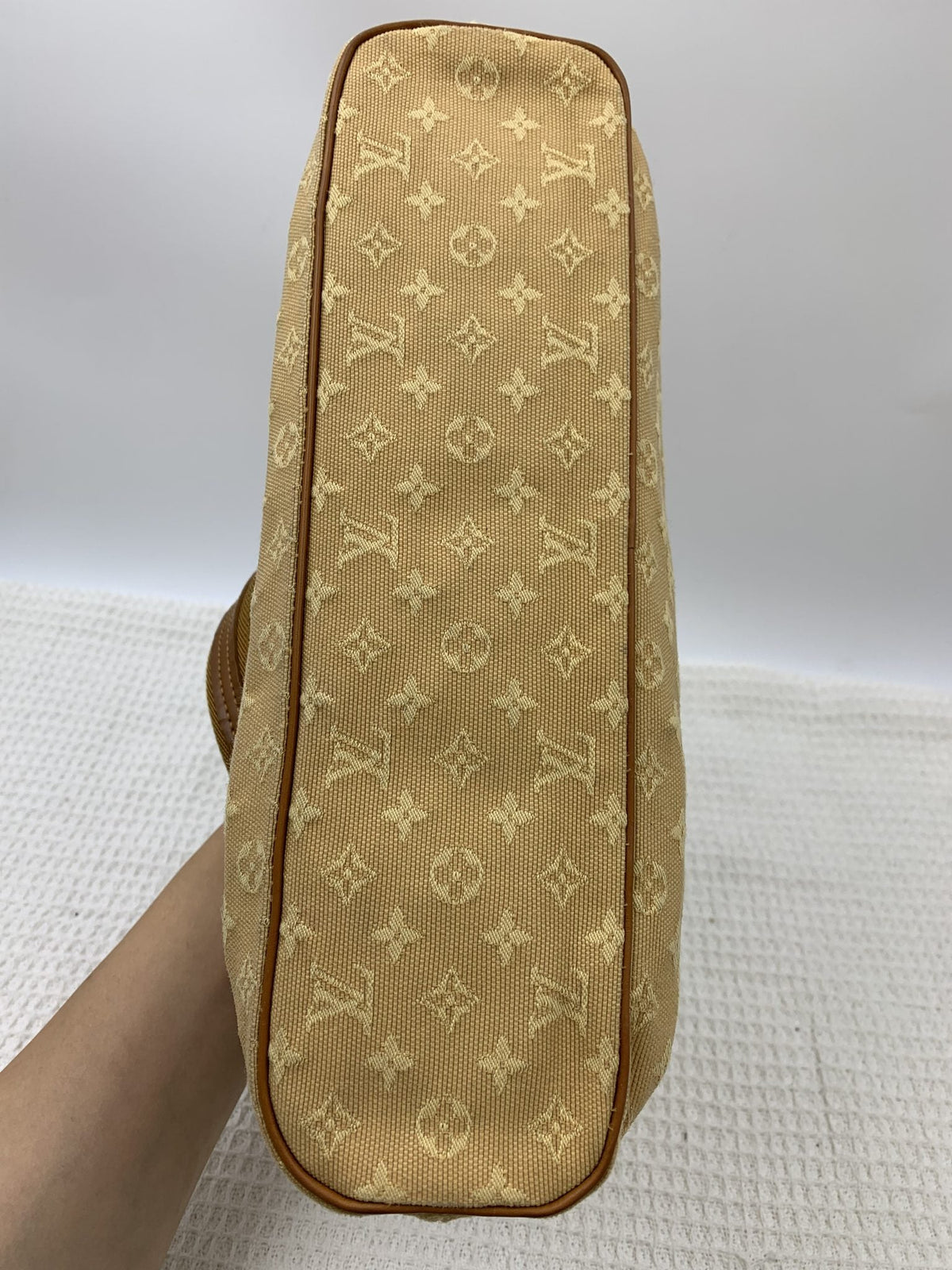 Louis Vuitton Mini Monogram Lucille PM Beige - view 3 - item 0273003