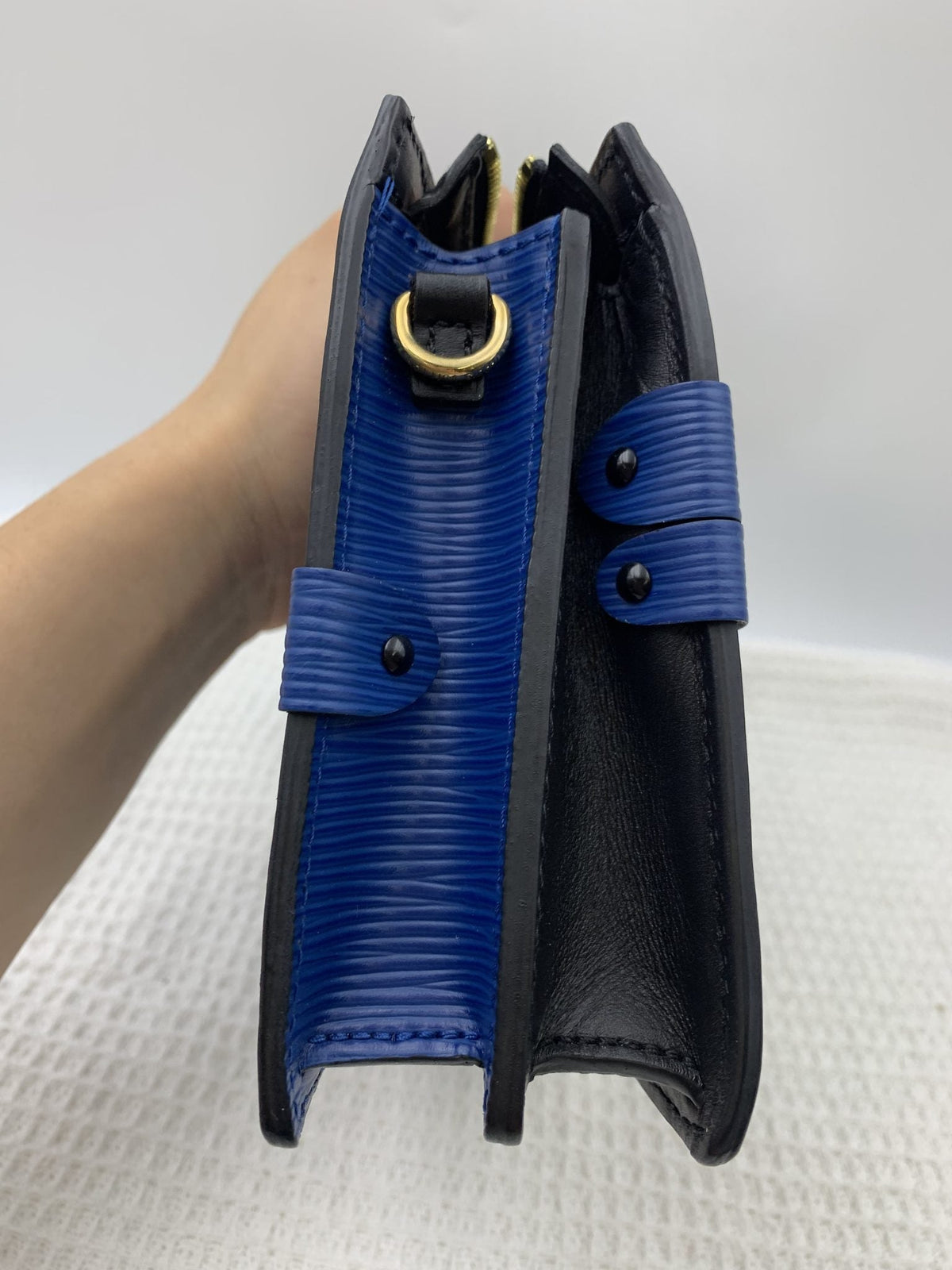 Louis Vuitton Petite Malle Blue Epi Leather Bag - view 3 - item 0256030