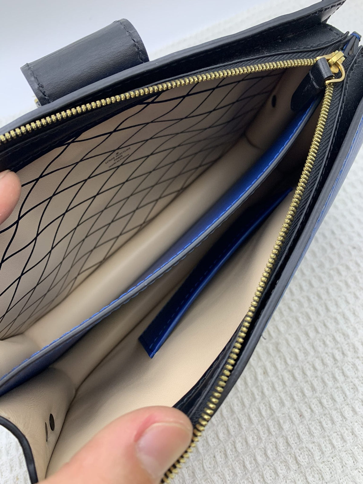 Louis Vuitton Petite Malle Blue Epi Leather Bag - view 8 - item 0256030