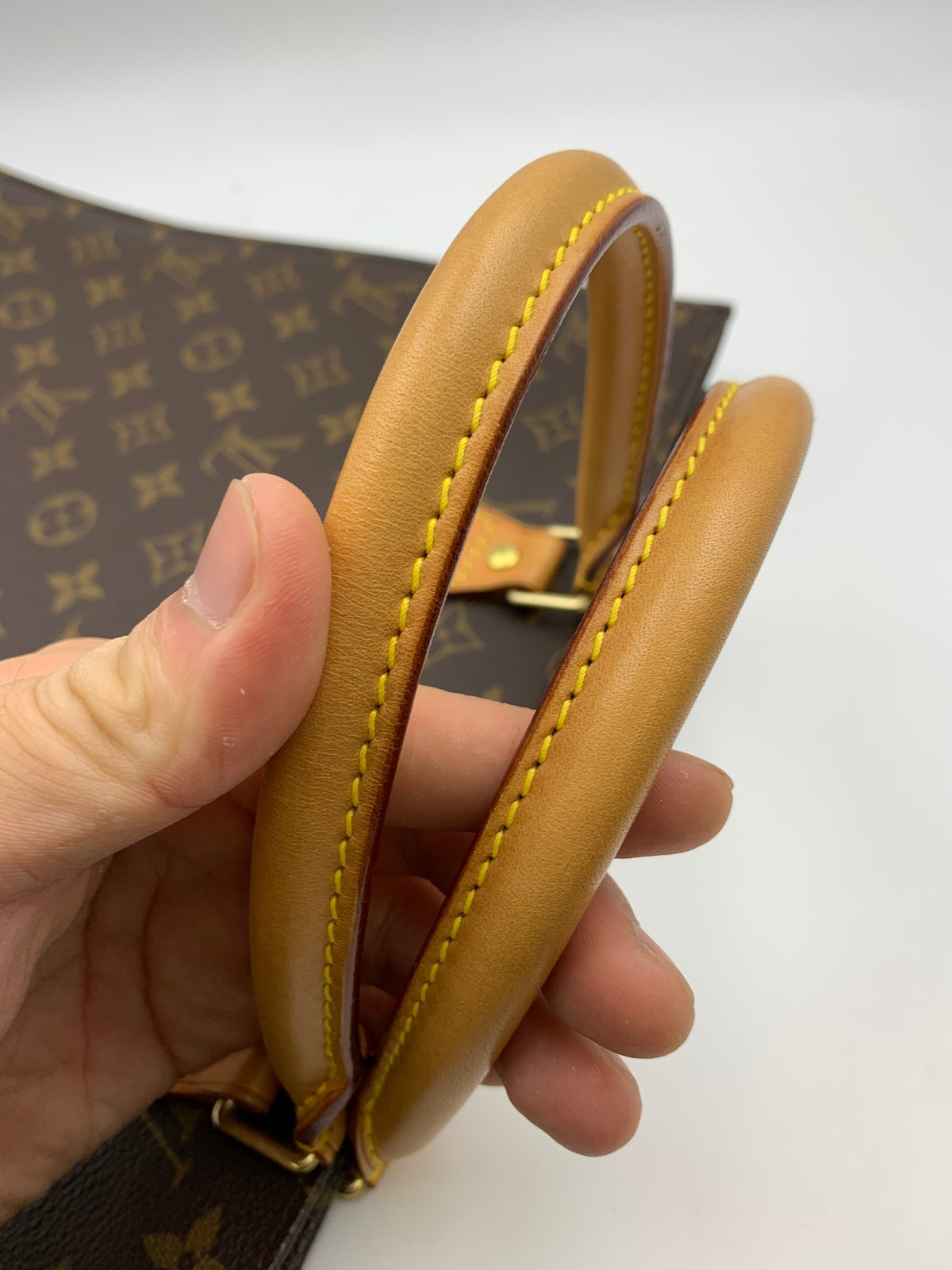 Louis Vuitton Sac Plat Tote, Monogram brown, stock 1103025 – handles