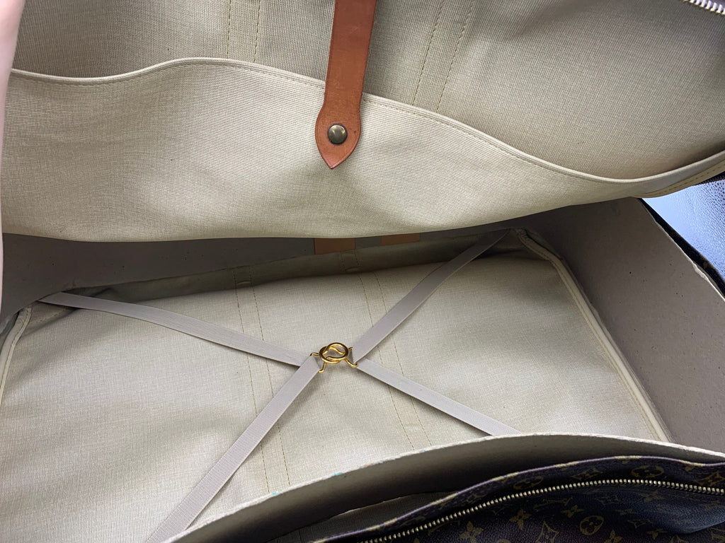 Louis Vuitton Sirius Travel Suitcase, Monogram brown, stock 1103031 – interior straps