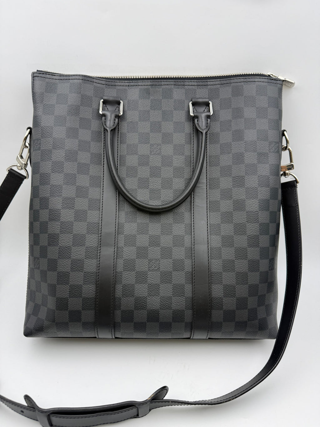 Louis Vuitton Tadao Tote, Damier Graphite, stock 0381026 – back