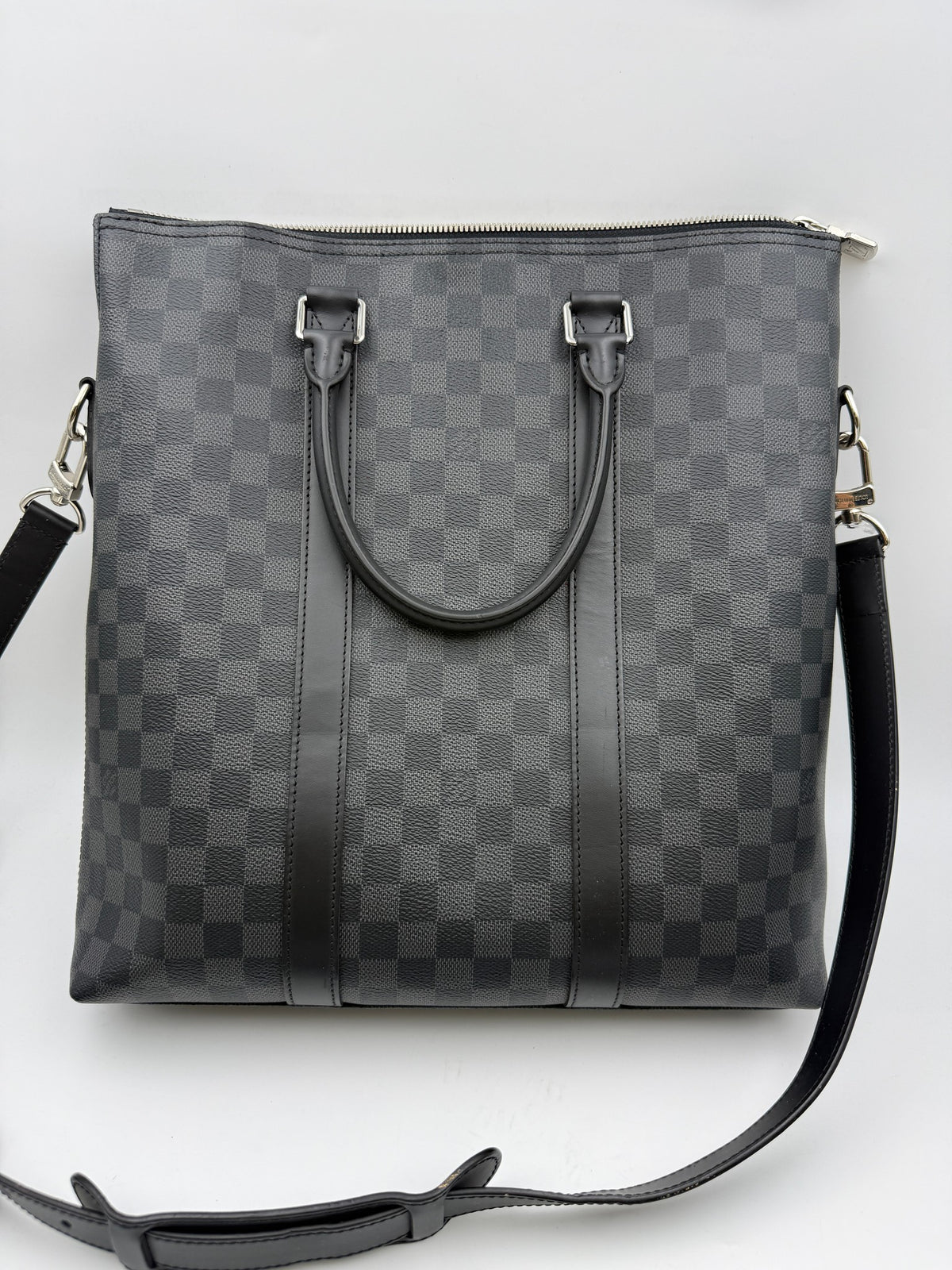 Louis Vuitton Tadao Tote, Damier Graphite, stock 0381026 – back