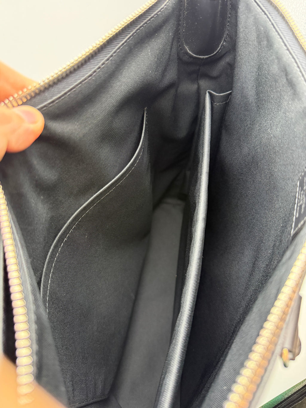 Louis Vuitton Tadao Tote, Damier Graphite, stock 0381026 – interior pockets