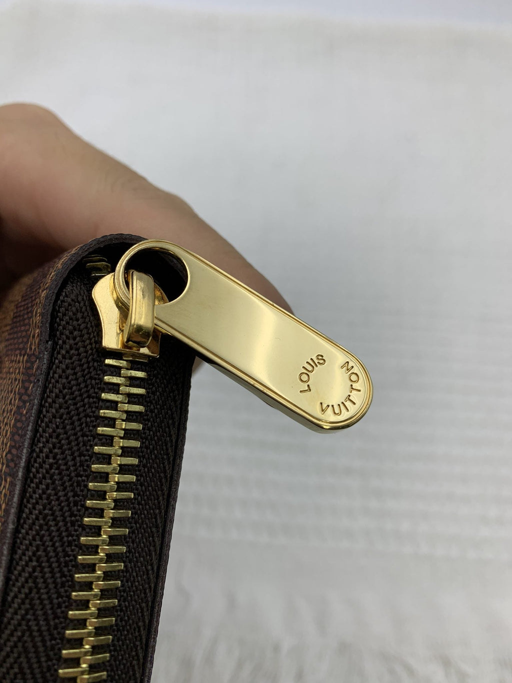 Louis Vuitton Zippy Wallet Damier Ebene Canvas - view 7 - item 0143040
