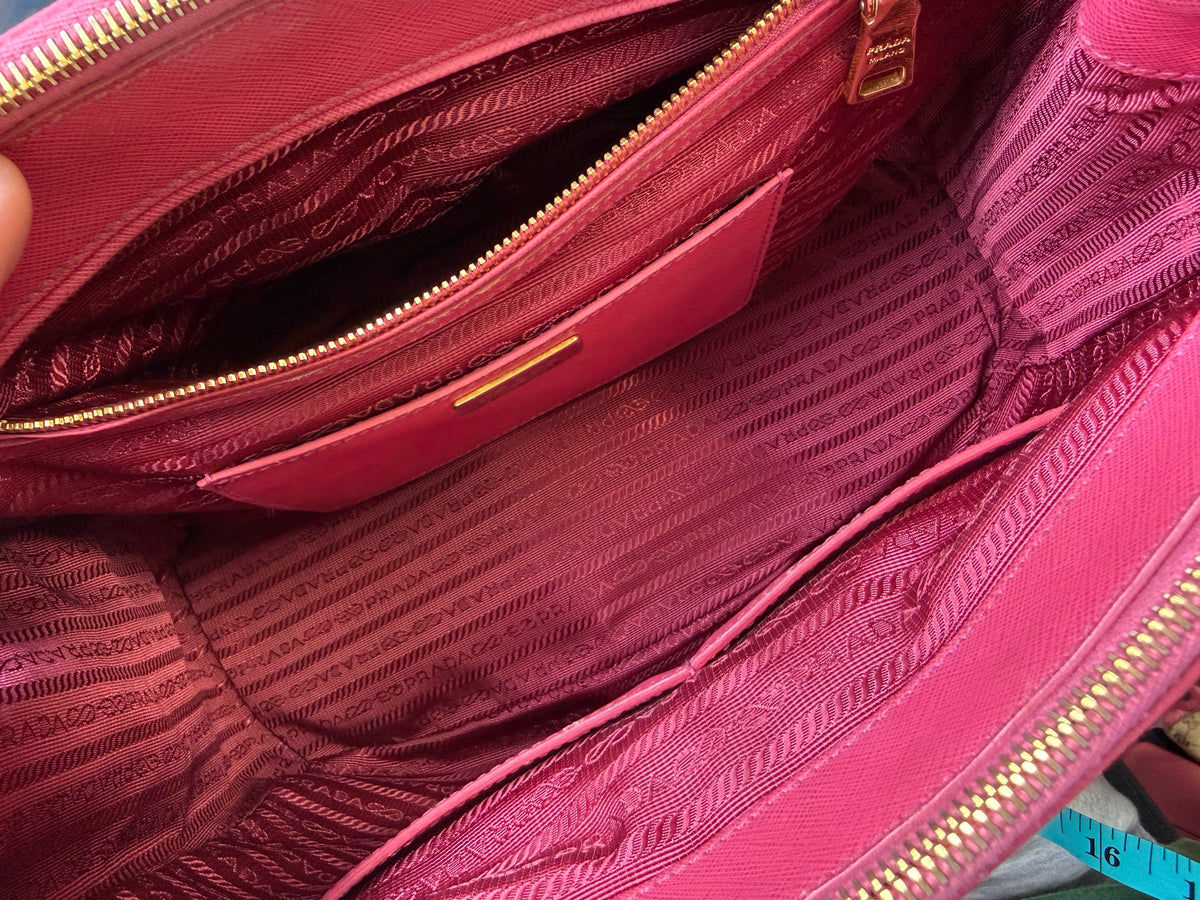 Prada Galleria Double Zip Tote, Pink, stock 0197034 – interior pockets