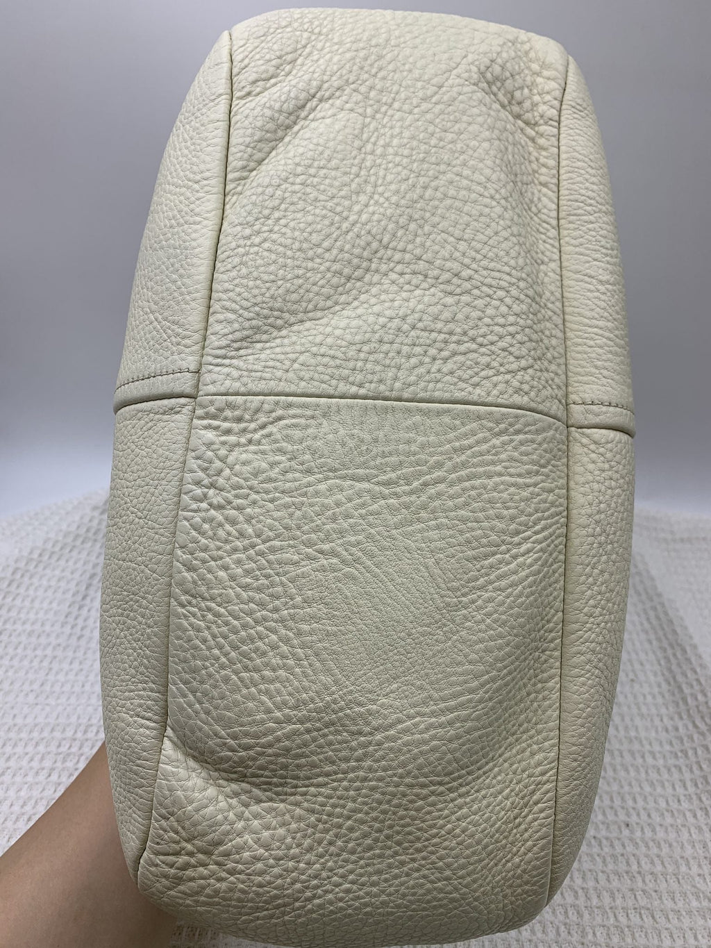 Prada Vitello Daino White Leather Hobo Bag - view 3 - item 0014071